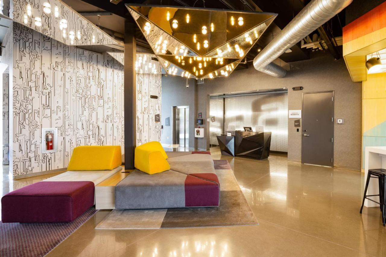 Aloft Austin Airport Hotel Exterior photo