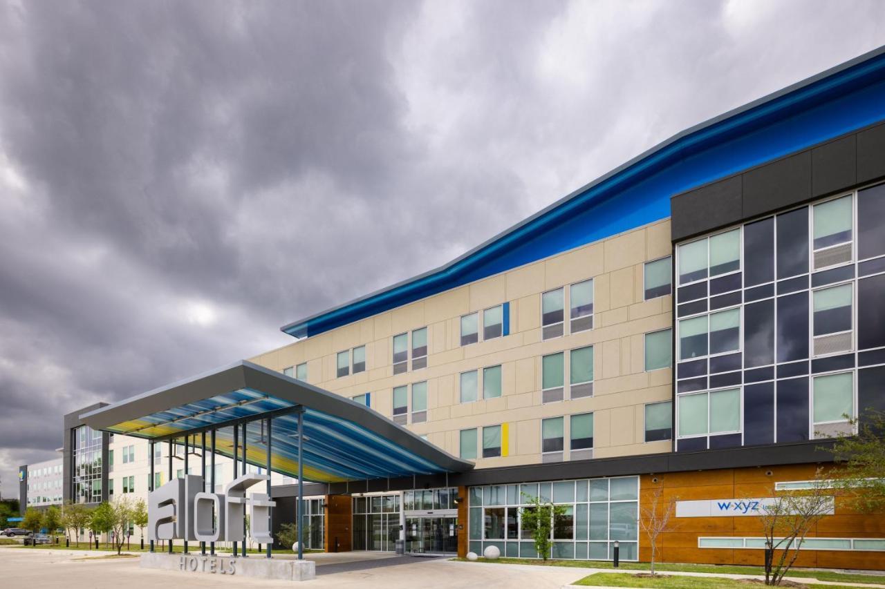 Aloft Austin Airport Hotel Exterior photo