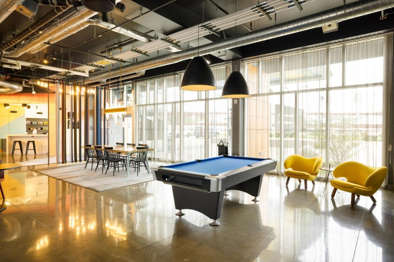 Aloft Austin Airport Hotel Exterior photo
